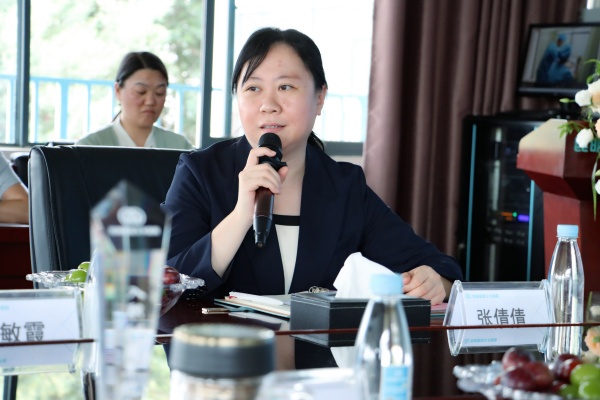 ʮͬУж|ԺɹٰʮԱ̸ᣬδ