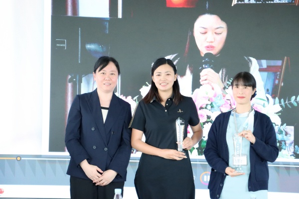 ʮͬУж|ԺɹٰʮԱ̸ᣬδ